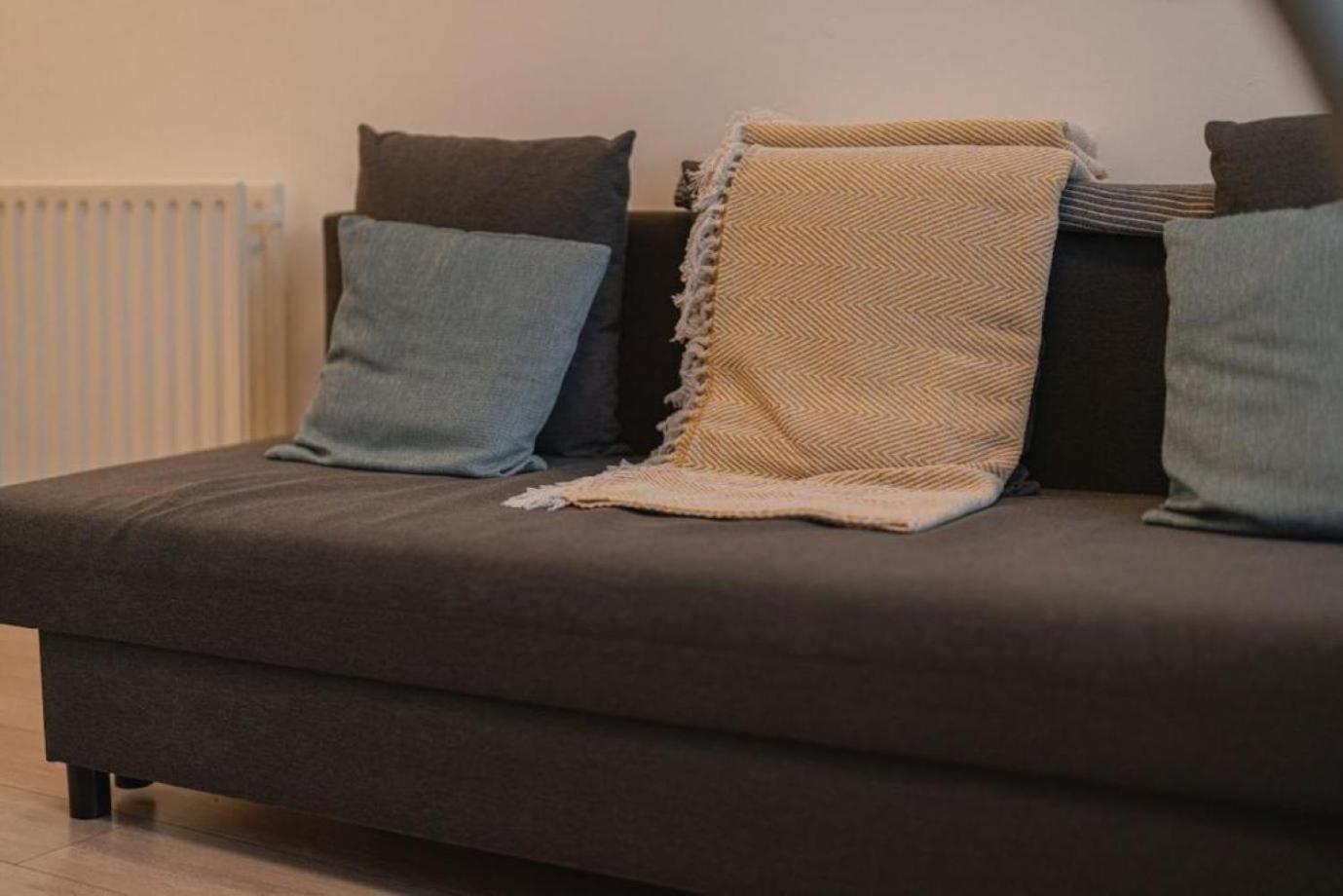 Apartment Comfy 1 Bed Flat In Sleeps 3 *